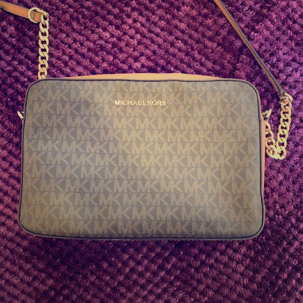 Michael Kors - Cross Body Purse